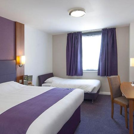 Premier Inn Glasgow City Centre - Argyle Street Экстерьер фото
