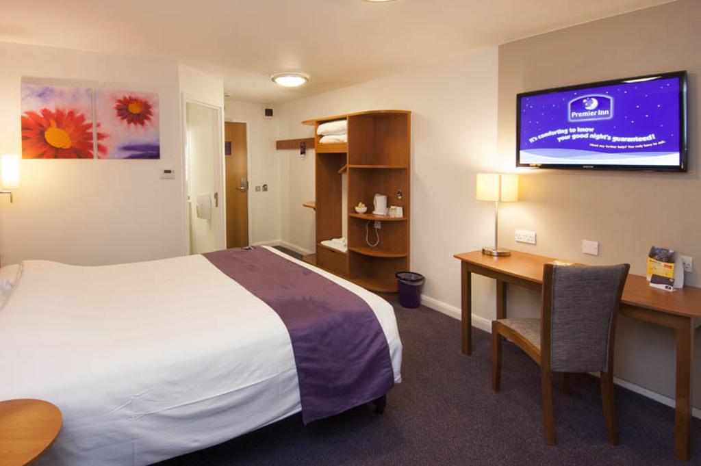 Premier Inn Glasgow City Centre - Argyle Street Экстерьер фото