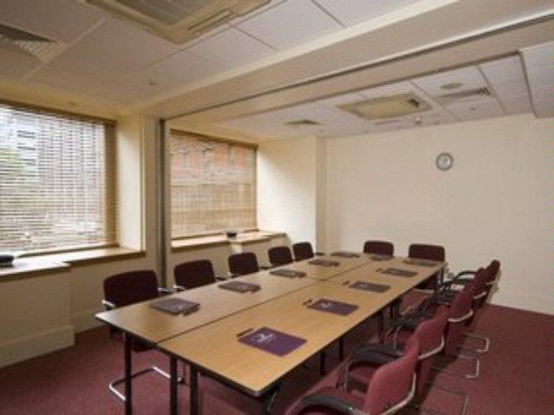 Premier Inn Glasgow City Centre - Argyle Street Экстерьер фото