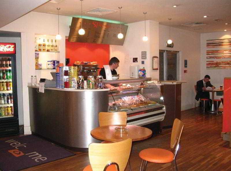 Premier Inn Glasgow City Centre - Argyle Street Экстерьер фото